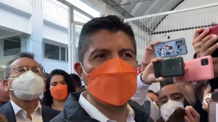 Eduardo Rivera busca revivir el cobro de alumbrado público en Puebla