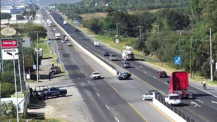 Por bala perdida muere mujer en la carretera federal 45, Celaya-Querétaro