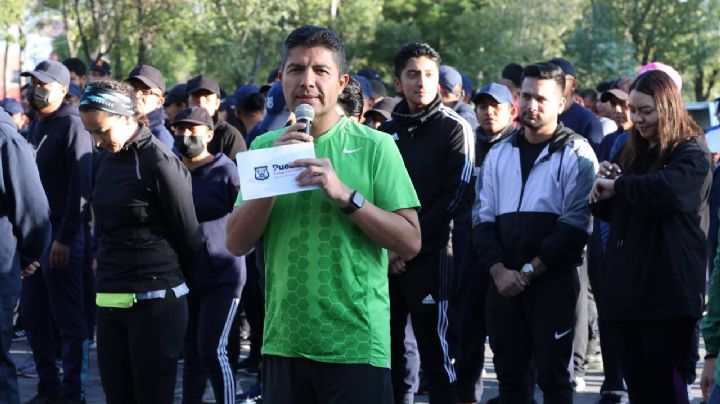 Advierte alcalde de Puebla operativos contra conductores que se estacionen en doble fila