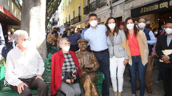 Nueve meses después, entregan remodelación del corredor 5 de Mayo