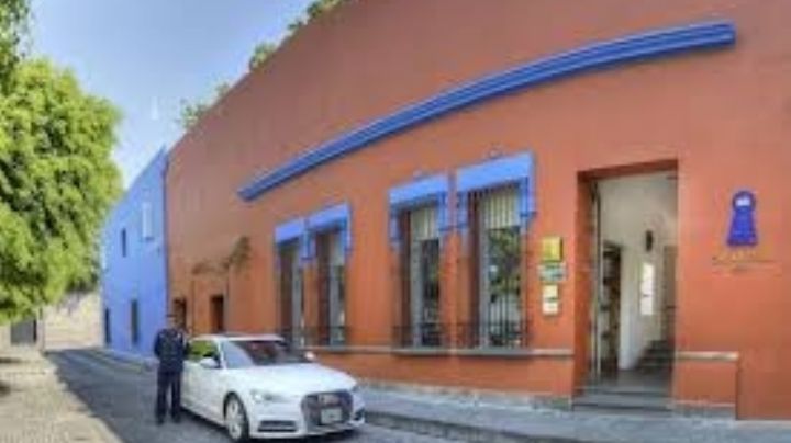 Gobierno de Puebla recuperará el parque de la Mujer, que es usado como estacionamiento por particulares