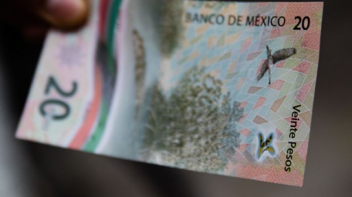 Peso mexicano rompe barrera de 18 unidades por dólar