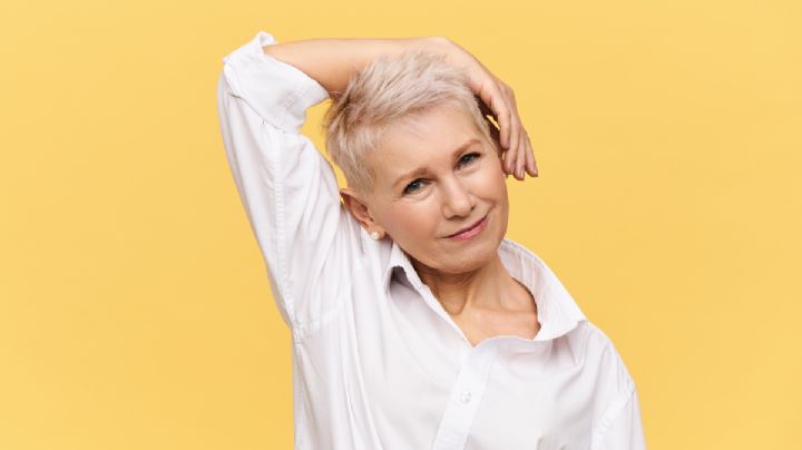 ¿Cómo lucir más joven con canas?