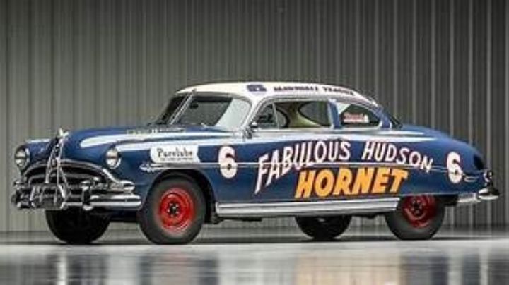 Conoce el Hudson Hornet que inspiró la película Cars de Disney