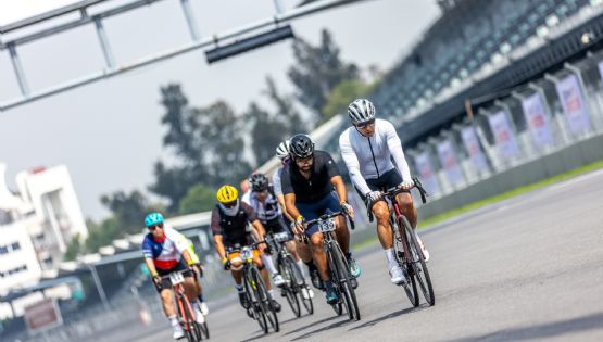 Disfrutan ciclistas del  Bici GNP Sports en el Autódromo Hermanos Rodríguez