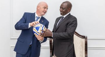 Gianni Infantino se reúne con el presidente de Kenia con el Programa Forward de la FIFA